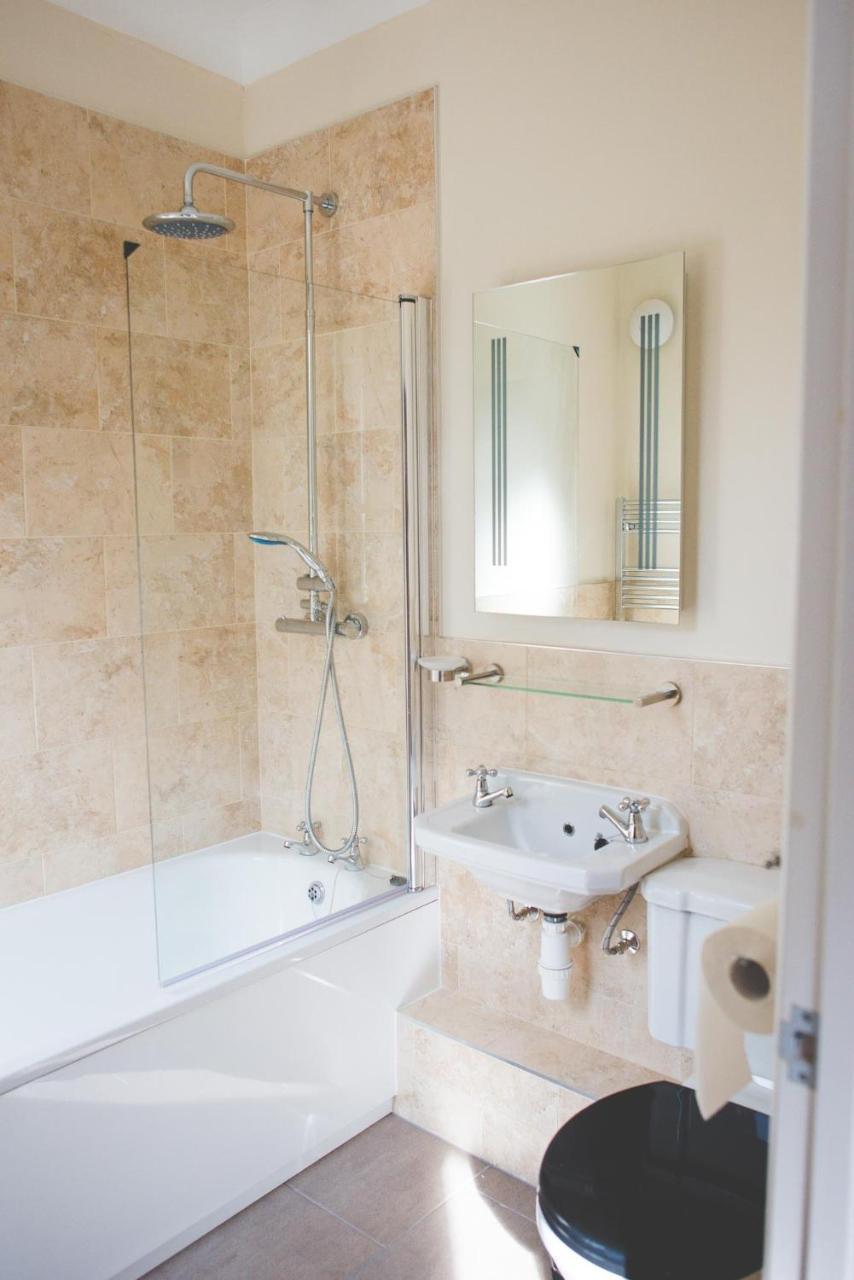 Glencoe Villa Guesthouse Featherstone Екстериор снимка